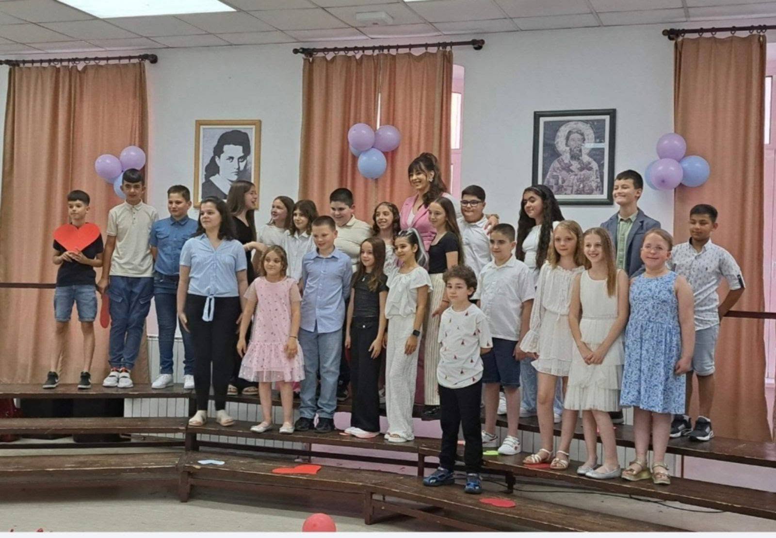 приредбе на крају школске године (15)