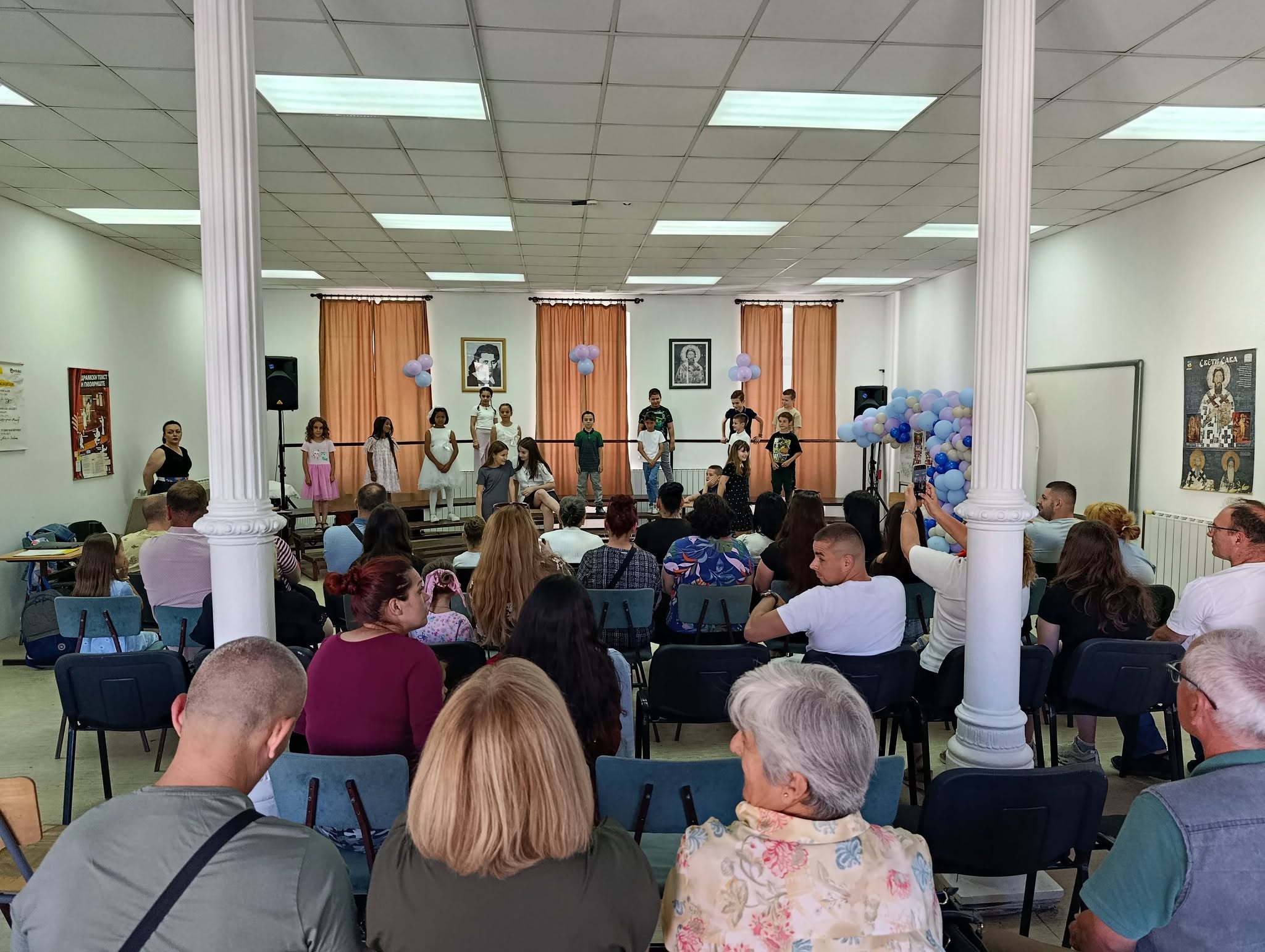 приредбе на крају школске године (8)