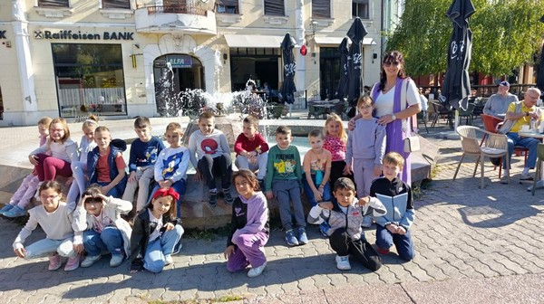 ПРВАЦИ У ДЕЧИЈОЈ НЕДЕЉИ НА КАРАВАНУ БЕЗБЕДНОСТИ САОБРАЋАЈА (10)