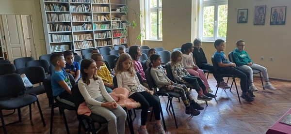 Посета Градској библиотеци у оквиру Дечје недеље (4)