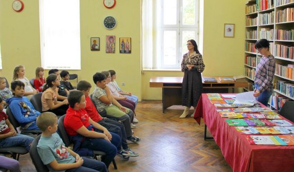 ТРЕЋАЦИ У СВЕТУ КЊИГА (10)